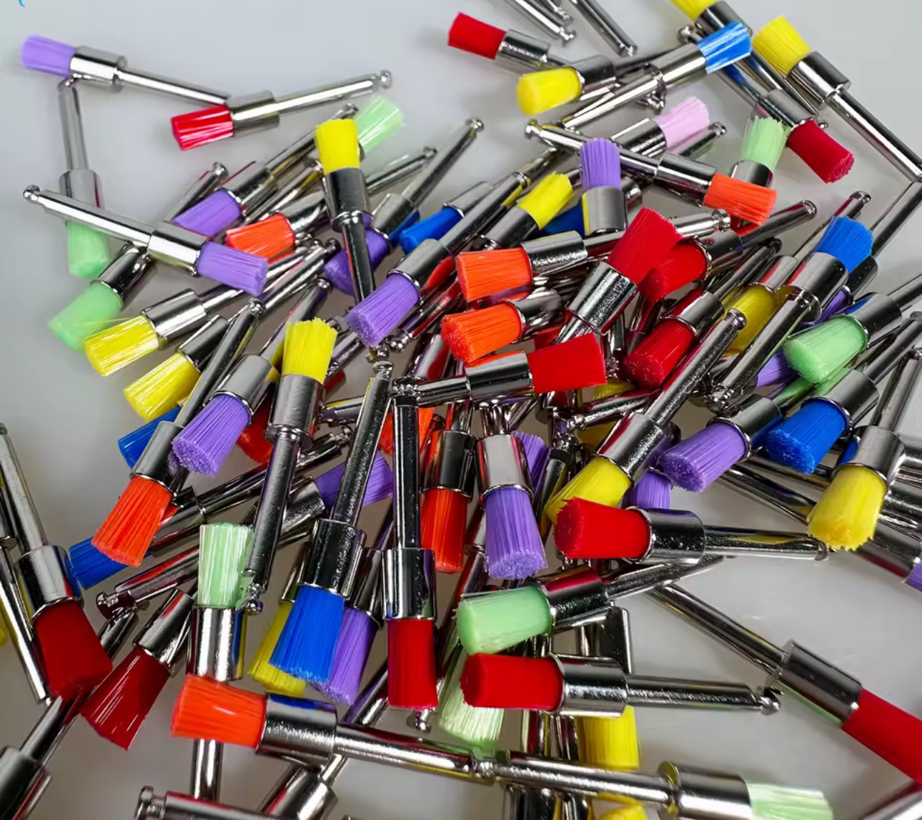 Einweg-Dental Polierbürsten Set 100 Stück Prophylaxe & Zahnpolitur